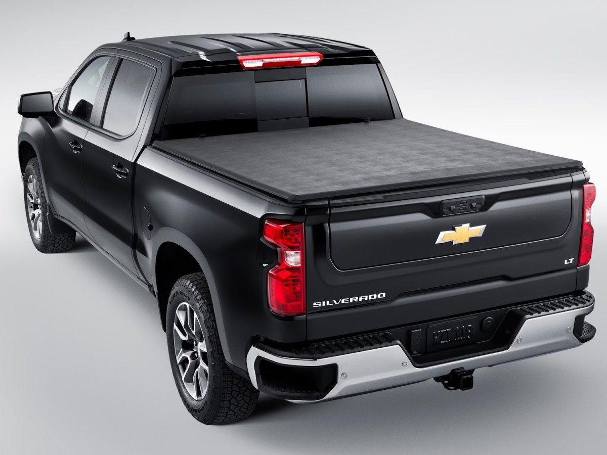 Capser soft tri-fold tonneau cover for Chevy Silverado